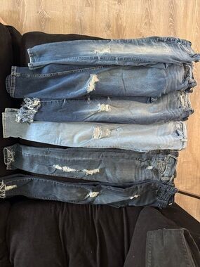 Lot of 6 Distressed Blue Jeans - Mixed Washes